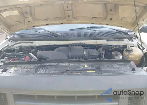 2010 Ford E-350 Super Duty Commercial/Recreational z USA, uszkodzony, nr VIN 1FTDS3EL1ADA22633